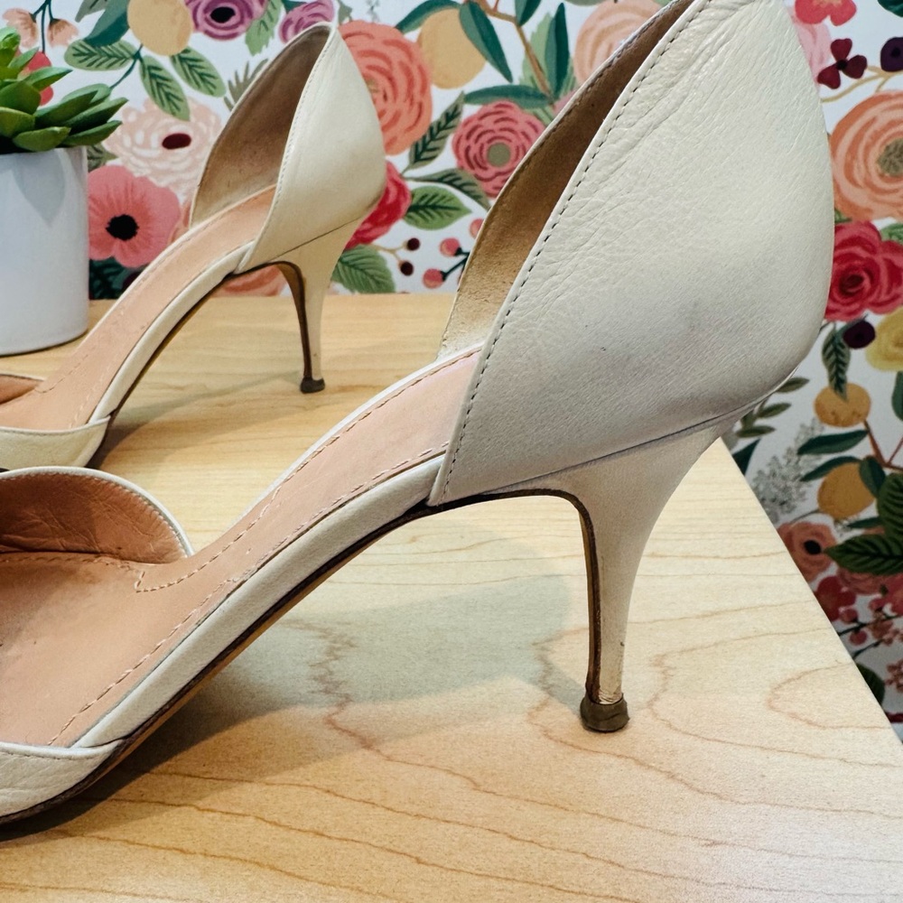 Vintage Givenchy Cream Heels d’Orsay Design - Picture 4 of 7